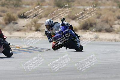 media/Oct-02-2025-Racers Edge (Thu) [[2c91cb6ab3]]/3-B Group/Session 3-Turn 16 (12pm)/